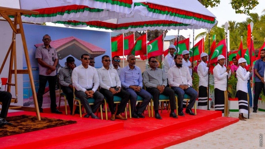 ރައީސުލްޖުމްހޫރިއްޔާ އަބްދުﷲ ޔާމީން އަބްދުލް ޤައްޔޫމް، ނ. އަތޮޅު ވެލިދޫއަށް ވަޑައިގަތުން -- ސަން ފޮޓޯ: ޝާން މުޙައްމަދު 