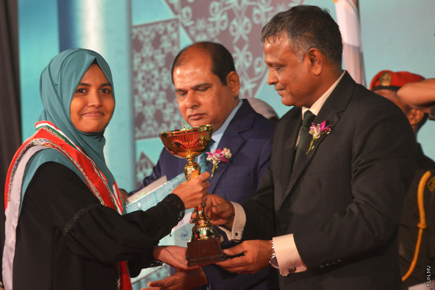 އަހްމަދިއްޔާ އިންޓަނޭޝަނަލް ސްކޫލުގެ އަހަރީ އިނާމު ދިނުމުގެ ޖަލްސާގެ ތެރެއިން-- ސަން ފޮޓޯ: އަހްމަދު އަވްޝަން އިލްޔާސް