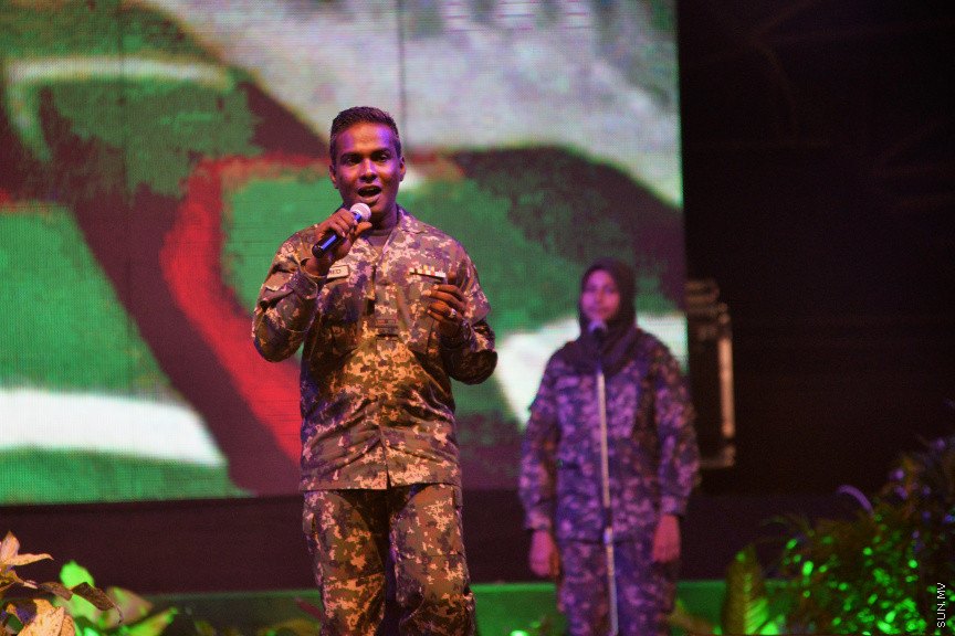 3 ނޮވެންބަރު 2018 : އިސްލާމްދީނާއި ދިވެހި ގައުމުގެ ދިފާއުގައި ހަނގުރާމަކޮށް، ރާއްޖެއަށް ނަސްރު ހޯދައިދިން 3 ނޮވެމްބަރު 1988 ގެ ޝަހީދުންގެ ހަނދާނުގައި ފާހަގަކުރާ ނަސްރުގެ ދުވަސް ފާހަގަކުރުމަށް ބޭއްވި ޖަލްސާގެ ތެރެއިން --- ސަން ފޮޓޯ/ އަޙްމަދު އަވްޝަން އިލްޔާސް