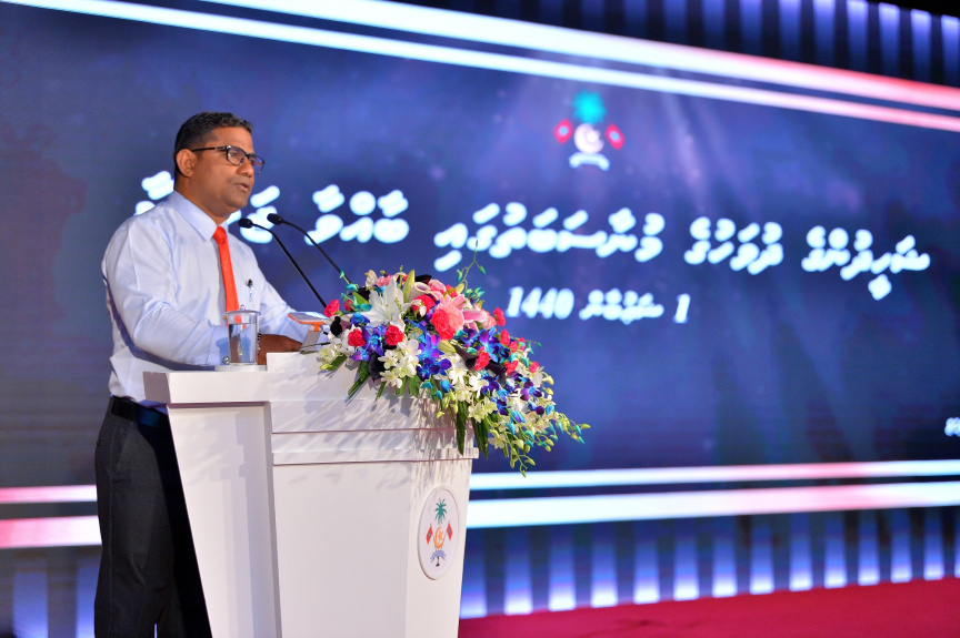 ޝަހީދުންގެ ދުވަހުގެ މުނާސަބަތުގައި ރޭ ބޭއްވި ރަސްމީ ޖަލްސާގެ ތެރެއިން: މިރަސް މިއްޔާތުގައި  ރައީސުލްޖުމްހޫރިއްޔާގެ ނައިބު ބައިވެރިވެ ވަޑައިގެންނެވި -- ފޮޓޯ / ރައީސް އޮފީސް