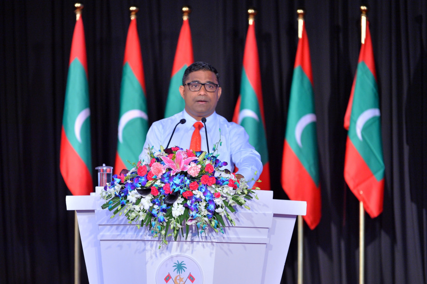 ޝަހީދުންގެ ދުވަހުގެ މުނާސަބަތުގައި ރޭ ބޭއްވި ރަސްމީ ޖަލްސާގެ ތެރެއިން: މިރަސް މިއްޔާތުގައި  ރައީސުލްޖުމްހޫރިއްޔާގެ ނައިބު ބައިވެރިވެ ވަޑައިގެންނެވި -- ފޮޓޯ / ރައީސް އޮފީސް