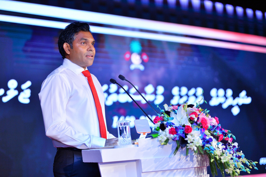 ޝަހީދުންގެ ދުވަހުގެ މުނާސަބަތުގައި ރޭ ބޭއްވި ރަސްމީ ޖަލްސާގެ ތެރެއިން: މިރަސް މިއްޔާތުގައި  ރައީސުލްޖުމްހޫރިއްޔާގެ ނައިބު ބައިވެރިވެ ވަޑައިގެންނެވި -- ފޮޓޯ / ރައީސް އޮފީސް