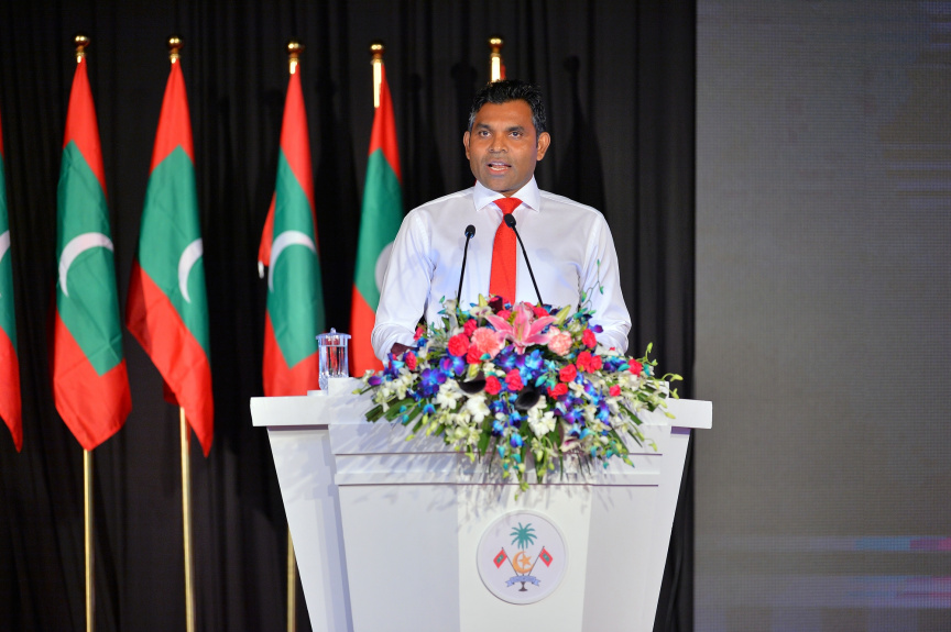 ޝަހީދުންގެ ދުވަހުގެ މުނާސަބަތުގައި ރޭ ބޭއްވި ރަސްމީ ޖަލްސާގެ ތެރެއިން: މިރަސް މިއްޔާތުގައި  ރައީސުލްޖުމްހޫރިއްޔާގެ ނައިބު ބައިވެރިވެ ވަޑައިގެންނެވި -- ފޮޓޯ / ރައީސް އޮފީސް