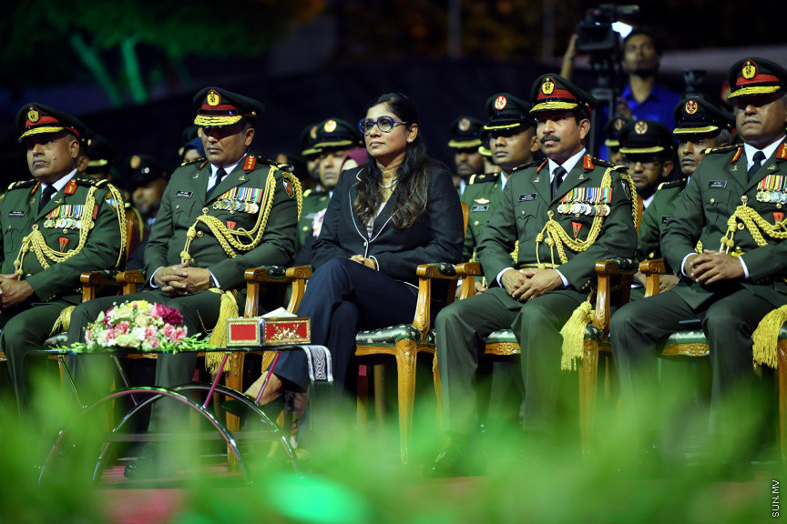 އޭޕްރީލް 24، 2019: ސިފައިންގެ 127ވަނަ އަހަރީ ދުވަހުގެ މުނާސަބަތުގައި ކަޅުތުއްކަލާކޮށީގައި ބޭއްވި ޚިދުމަތުގެ އަގުވަޒަންކުރުމުގެ ޚާއްޞަ ޖަލްސާގެ ތެރެއިން -- ސަން ފޮޓޯ/ ފަޔާޒު މޫސާ