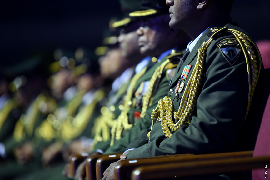 އޭޕްރީލް 24، 2019: ސިފައިންގެ 127ވަނަ އަހަރީ ދުވަހުގެ މުނާސަބަތުގައި ކަޅުތުއްކަލާކޮށީގައި ބޭއްވި ޚިދުމަތުގެ އަގުވަޒަންކުރުމުގެ ޚާއްޞަ ޖަލްސާގެ ތެރެއިން -- ސަން ފޮޓޯ/ ފަޔާޒު މޫސާ