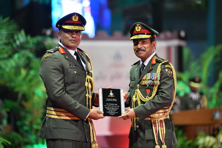 އޭޕްރީލް 24، 2019: ސިފައިންގެ 127ވަނަ އަހަރީ ދުވަހުގެ މުނާސަބަތުގައި ކަޅުތުއްކަލާކޮށީގައި ބޭއްވި ޚިދުމަތުގެ އަގުވަޒަންކުރުމުގެ ޚާއްޞަ ޖަލްސާގެ ތެރެއިން -- ސަން ފޮޓޯ/ ފަޔާޒު މޫސާ