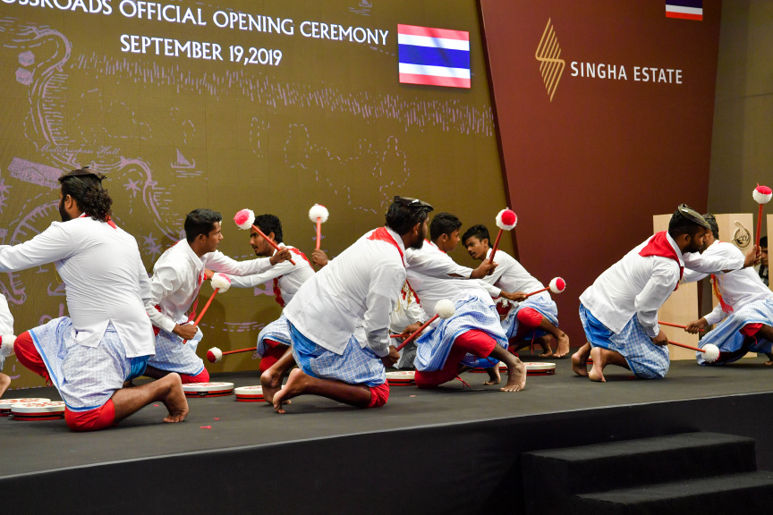 ރާއްޖޭގެ ތާރީހުގައި ހިންގާ ޓޫރިޒަމްގެ އެންމެ ބޮޑު މަޝްރޫއު ކަމަށްވާ ކްރޮސްރޯޑް މޯލްޑިވްސްގެ ފުރަތަމަ ފިޔަވަހި ނައިބުރައީސް ރަސްމީކޮށް ހުޅުވައި ދެއްވުން -- ފޮޓޯ/ ރައީސް އޮފީސް 