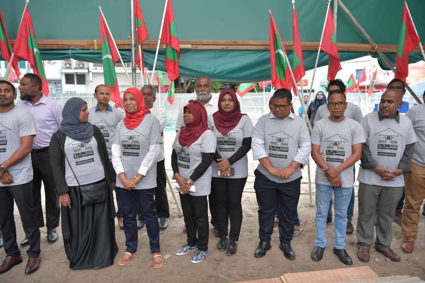 ކަޅުވަކަރު މިސްކިތް އަލުން ރާވާ ބެހެއްޓުމުގެ މަޝްރޫ ރައީސް އިފްތިތާހު ކޮށްދެއްވުން -- ފޮޓޯ/ ރައީސް އޮފީސް