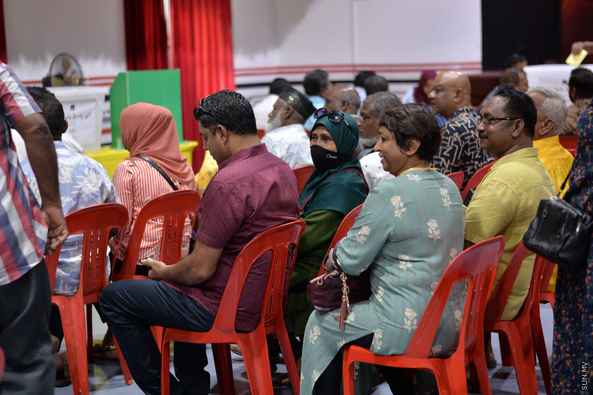 ނޮވެމްބަރ 22، 2019: ވެރިކަން ކުރާ މައި ޕާޓީ، އެމްޑީޕީގެ ލީޑަޝިޕަަށް ބޭފުޅުން އިންތިހާބު ކުރުމަށް ބޭއްވި އިންތިހާބުގެ ތެރެއިން -- ސަން ފޮޓޯ/ ފަޔާޒު މޫސާ