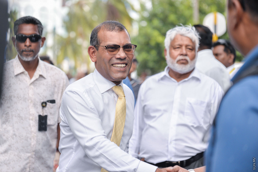 ޖެނުއަރީ 12، 2020: ހއ. އަދި ހދ. އަތޮޅަށް އެމްޑީޕީއިން ކުރާ ކެމްޕެއިން ދަތުރަށް ފުރުން: މި ދަތުރުގައި އެމްޑީޕީގެ ރައީސް އަދި މަޖިލިސް ރައީސް މުހައްމަދު ނަޝީދުއާއި މަޖިލިސް ބައެއް މެމްބަރުން ބައިވެރިވެ ވަޑައިގަންނަވާ -- ސަން ފޮޓޯ/ ފަޔާޒު މޫސާ