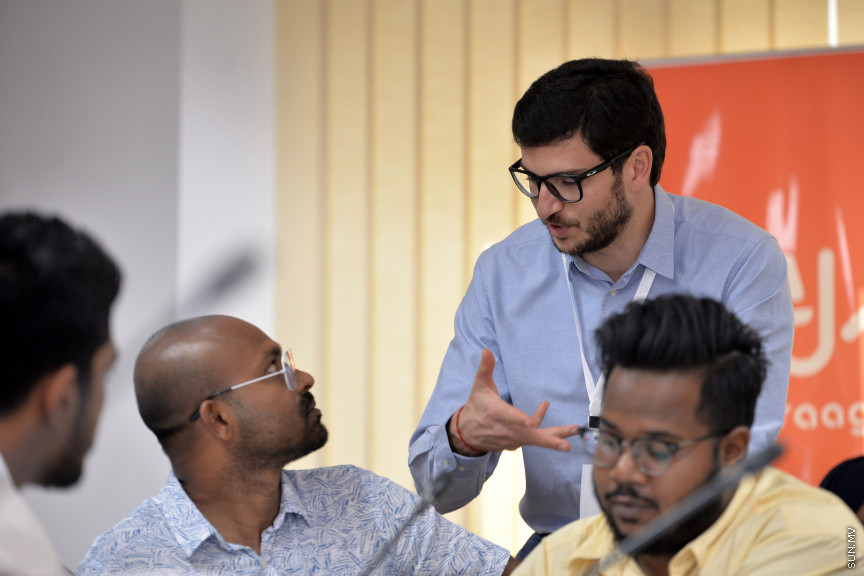 ޖެނުއަރީ 28، 2020: މޯލްޑިވްސް ސްޕޯޓްސް ކޯޕަރޭޝަނުން އިސްނަގައިގެން ސްޓެލްކޯ ހޯލްގައި ކުރިއަށް ދާ މާކެޓިންގް އާއި ސްޕޮންސާޝިޕްގެ ހާއްސަ ވޯކްޝޮޕްގެ ތެރެއިން -- ސަން ފޮޓޯ/ ފަޔާޒު މޫސާ