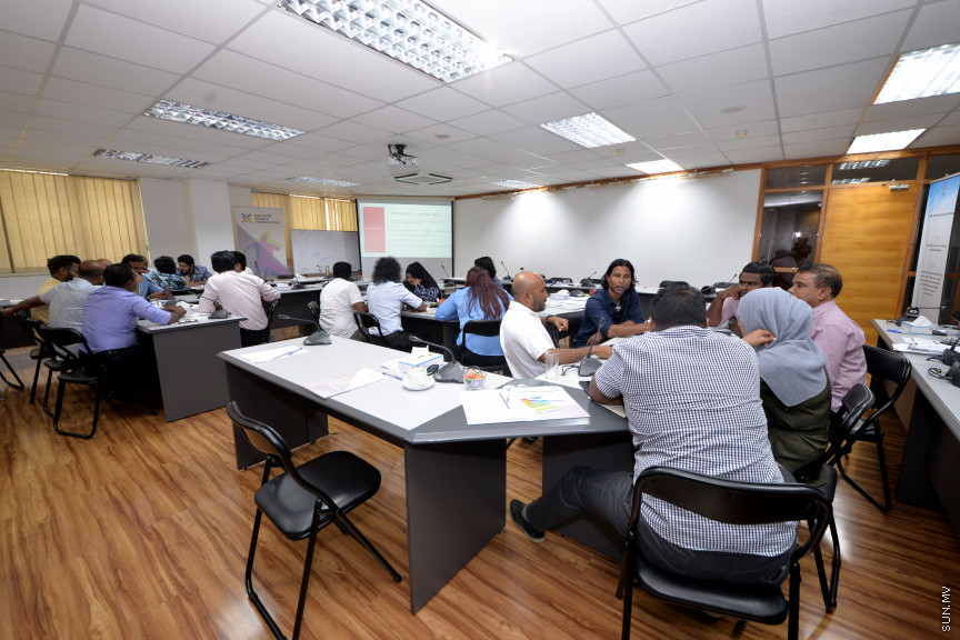 ޖެނުއަރީ 28، 2020: މޯލްޑިވްސް ސްޕޯޓްސް ކޯޕަރޭޝަނުން އިސްނަގައިގެން ސްޓެލްކޯ ހޯލްގައި ކުރިއަށް ދާ މާކެޓިންގް އާއި ސްޕޮންސާޝިޕްގެ ހާއްސަ ވޯކްޝޮޕްގެ ތެރެއިން -- ސަން ފޮޓޯ/ ފަޔާޒު މޫސާ