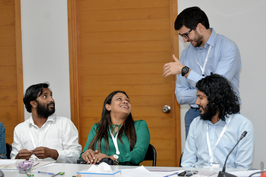 ޖެނުއަރީ 28، 2020: މޯލްޑިވްސް ސްޕޯޓްސް ކޯޕަރޭޝަނުން އިސްނަގައިގެން ސްޓެލްކޯ ހޯލްގައި ކުރިއަށް ދާ މާކެޓިންގް އާއި ސްޕޮންސާޝިޕްގެ ހާއްސަ ވޯކްޝޮޕްގެ ތެރެއިން -- ސަން ފޮޓޯ/ ފަޔާޒު މޫސާ