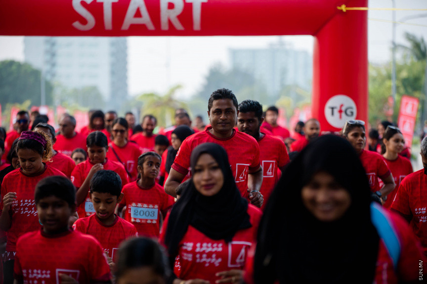 ބީއެމްއެލް ވާއު ޓީއެފްޖީ ކިޑްޒް ރަން 2020 ގެ ތެރެއިން -- ސަން ފޮޓޯ/ ނާއިލް ހުސައިން