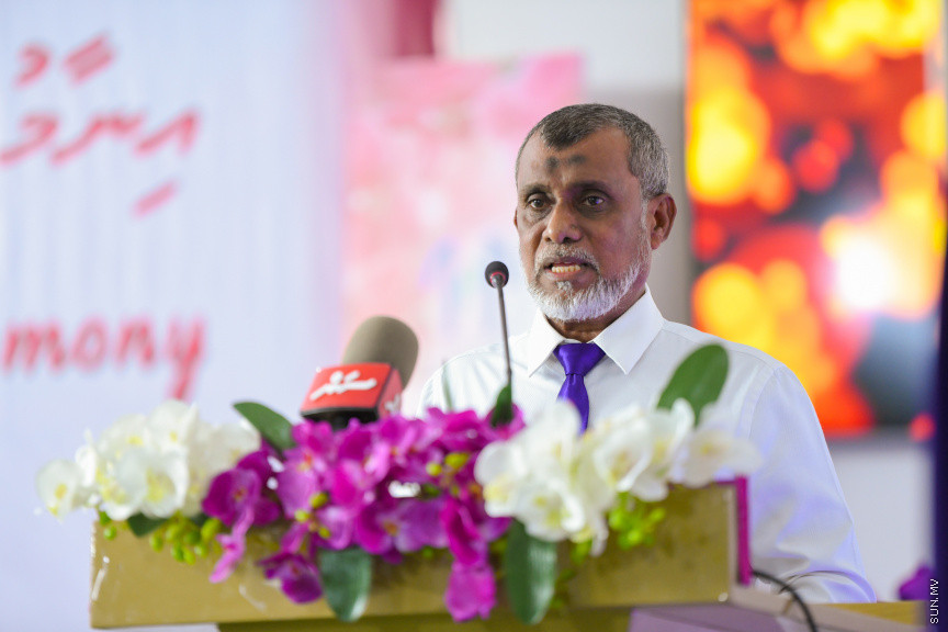 ދ އަތޮޅު މަދަރުސާގެ އަހަރީ އިނާމު ދިނުމުގެ ޖަލްސާގެ ތެރެއިން -- ސަން ފޮޓޯ/ މުޙައްމަދު ހައްޔާން