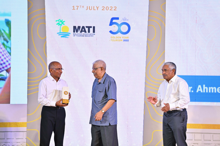 "50 އިޔާޒް އޮފް ޓޫރިޒަމްސް އެވޯޑްސް ބައި މަޓީ" ހަފްލާގެ ތެރެއިން -- ފޮޓޯ/ ރައީސް އޮފީސް