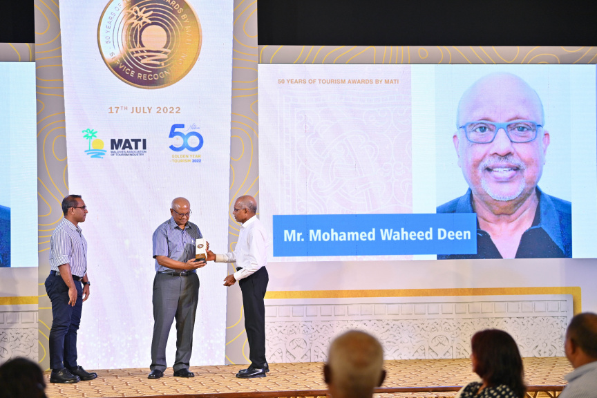 "50 އިޔާޒް އޮފް ޓޫރިޒަމްސް އެވޯޑްސް ބައި މަޓީ" ހަފްލާގެ ތެރެއިން -- ފޮޓޯ/ ރައީސް އޮފީސް