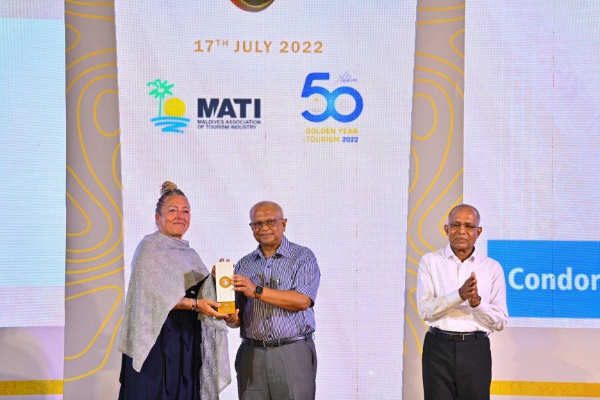 "50 އިޔާޒް އޮފް ޓޫރިޒަމްސް އެވޯޑްސް ބައި މަޓީ" ހަފްލާގެ ތެރެއިން -- ފޮޓޯ/ ރައީސް އޮފީސް