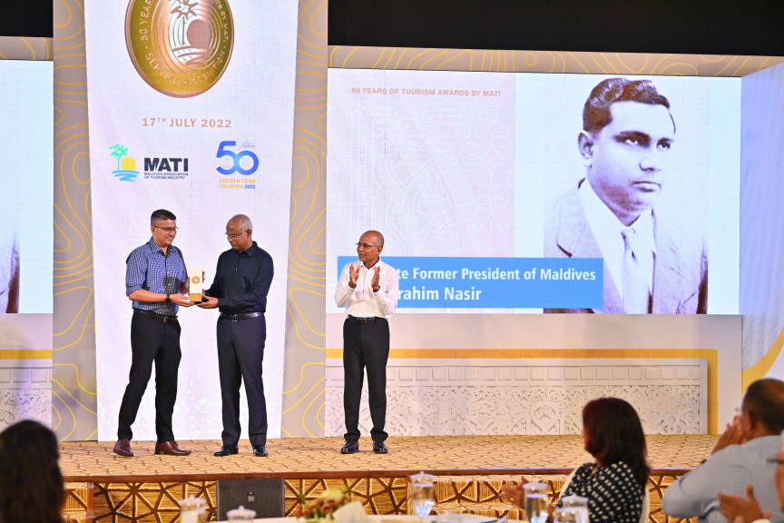 "50 އިޔާޒް އޮފް ޓޫރިޒަމްސް އެވޯޑްސް ބައި މަޓީ" ހަފްލާގެ ތެރެއިން -- ފޮޓޯ/ ރައީސް އޮފީސް