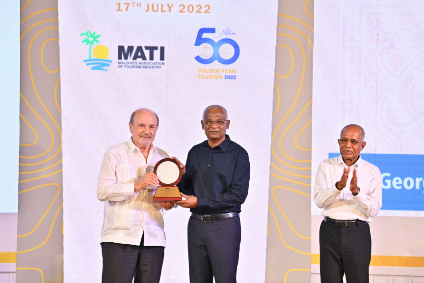 "50 އިޔާޒް އޮފް ޓޫރިޒަމްސް އެވޯޑްސް ބައި މަޓީ" ހަފްލާގެ ތެރެއިން -- ފޮޓޯ/ ރައީސް އޮފީސް