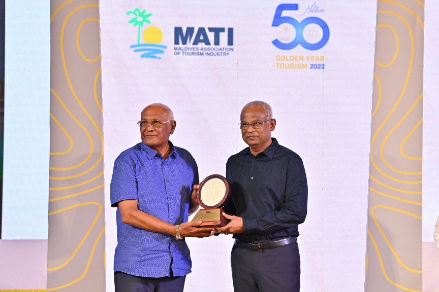 "50 އިޔާޒް އޮފް ޓޫރިޒަމްސް އެވޯޑްސް ބައި މަޓީ" ހަފްލާގެ ތެރެއިން -- ފޮޓޯ/ ރައީސް އޮފީސް