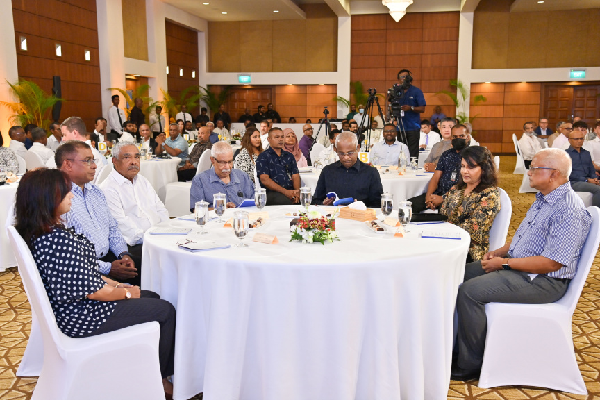 "50 އިޔާޒް އޮފް ޓޫރިޒަމްސް އެވޯޑްސް ބައި މަޓީ" ހަފްލާގެ ތެރެއިން -- ފޮޓޯ/ ރައީސް އޮފީސް