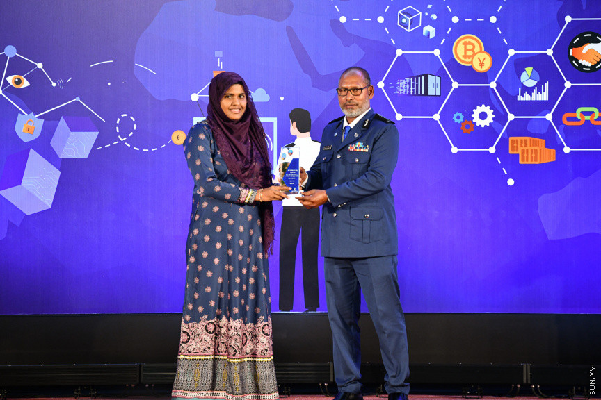 މޯލްޑިވްސް ކަސްޓަމް ސާރވިސްގެ 132 ވަނަ އަހަރީ ހަފްލާގެ ތެރެއިން -- ސަން ފޮޓޯ/ މުހައްމަދު ހައްޔާން