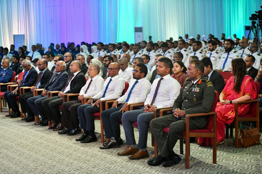 މޯލްޑިވްސް ކަސްޓަމް ސާރވިސްގެ 132 ވަނަ އަހަރީ ހަފްލާގެ ތެރެއިން -- ސަން ފޮޓޯ/ މުހައްމަދު ހައްޔާން