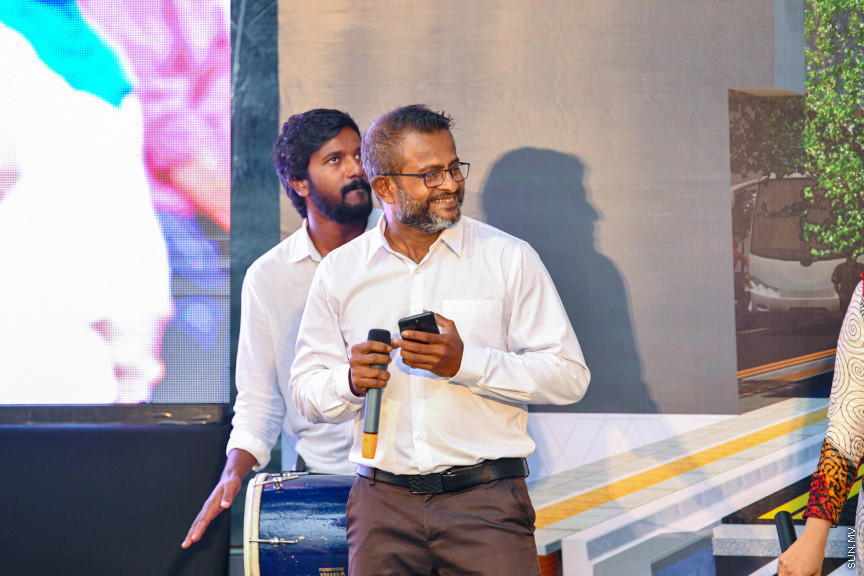 އަމީނީމަގު ޒަމާނީ ފެންވަރަށް ތަރައްގީ ކުރުމުގެ މަސައްކަތް ފެށުމުގެ ރަސްމިއްޔާތުގެ ތެރެއިން -- ސަން ފޮޓޯ