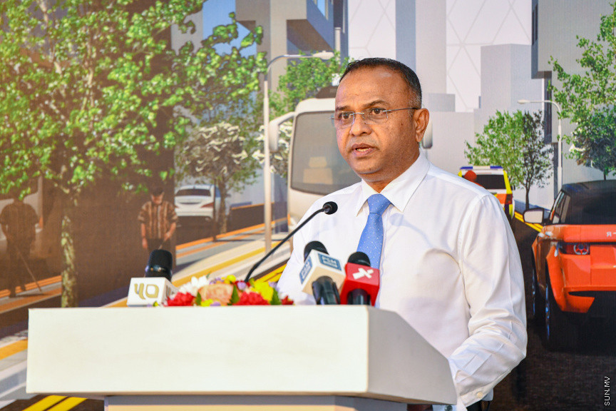 އަމީނީމަގު ޒަމާނީ ފެންވަރަށް ތަރައްގީ ކުރުމުގެ މަސައްކަތް ފެށުމުގެ ރަސްމިއްޔާތުގެ ތެރެއިން -- ސަން ފޮޓޯ