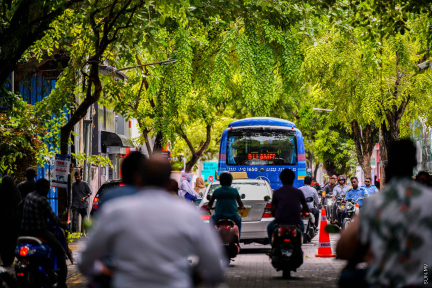 މާލޭގައި މިނީ ބަހުގެ ދަތުރުތައް ފެށުން -- ސަންފޮޓޯ/ ނާއިލް ހުސައިން