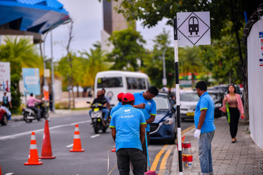 މާލޭގައި މިނީ ބަހުގެ ދަތުރުތައް ފެށުން -- ސަންފޮޓޯ/ ނާއިލް ހުސައިން