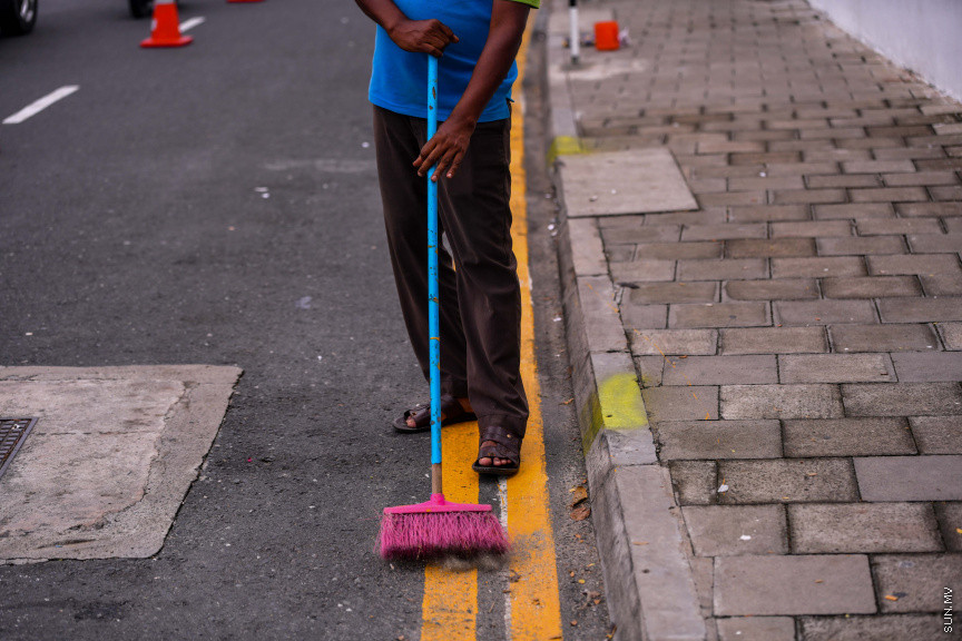 މާލޭގައި މިނީ ބަހުގެ ދަތުރުތައް ފެށުން -- ސަންފޮޓޯ/ ނާއިލް ހުސައިން