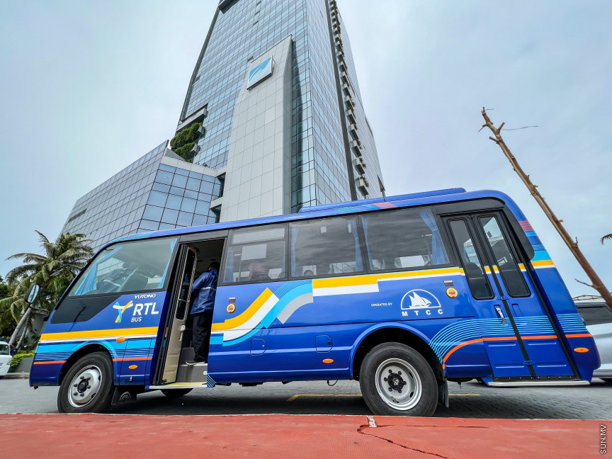 މާލޭގައި މިނީ ބަހުގެ ދަތުރުތައް ފެށުން -- ސަންފޮޓޯ/ ނާއިލް ހުސައިން