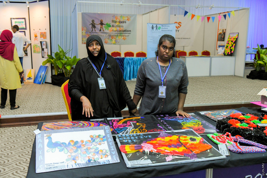 ނުކުޅެދުންތެރިކަން ހުންނަ މީހުންނާއި ކުދިންގެ ކިބައިގައިވާ ހުނަރު ކުރިއެރުވުމަށް ޖެންޑަރ މިނިސްޓްރީން އިންތިޒާމް ކޮށްގެން ކުރިއަށް ގެންދާ "ރިވެލި މައުރަޒް" ގެ ތެރެއިން -- ސަން ފޮޓޯ/ މުހައްމަދު ހައްޔާން