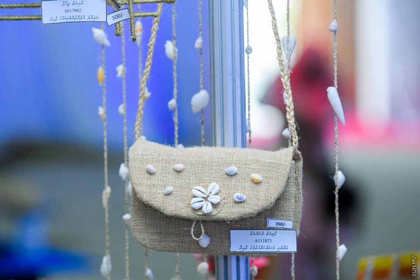 ނުކުޅެދުންތެރިކަން ހުންނަ މީހުންނާއި ކުދިންގެ ކިބައިގައިވާ ހުނަރު ކުރިއެރުވުމަށް ޖެންޑަރ މިނިސްޓްރީން އިންތިޒާމް ކޮށްގެން ކުރިއަށް ގެންދާ "ރިވެލި މައުރަޒް" ގެ ތެރެއިން -- ސަން ފޮޓޯ/ މުހައްމަދު ހައްޔާން