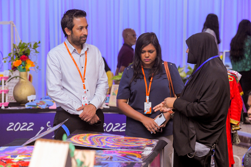 ނުކުޅެދުންތެރިކަން ހުންނަ މީހުންނާއި ކުދިންގެ ކިބައިގައިވާ ހުނަރު ކުރިއެރުވުމަށް ޖެންޑަރ މިނިސްޓްރީން އިންތިޒާމް ކޮށްގެން ކުރިއަށް ގެންދާ "ރިވެލި މައުރަޒް" ގެ ތެރެއިން -- ސަން ފޮޓޯ/ މުހައްމަދު ހައްޔާން