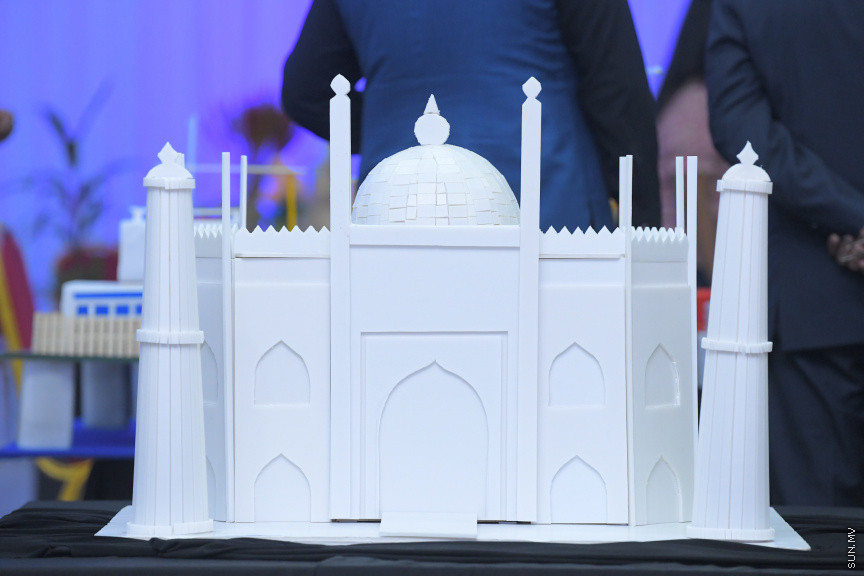 ނުކުޅެދުންތެރިކަން ހުންނަ މީހުންނާއި ކުދިންގެ ކިބައިގައިވާ ހުނަރު ކުރިއެރުވުމަށް ޖެންޑަރ މިނިސްޓްރީން އިންތިޒާމް ކޮށްގެން ކުރިއަށް ގެންދާ "ރިވެލި މައުރަޒް" ގެ ތެރެއިން -- ސަން ފޮޓޯ/ މުހައްމަދު ހައްޔާން