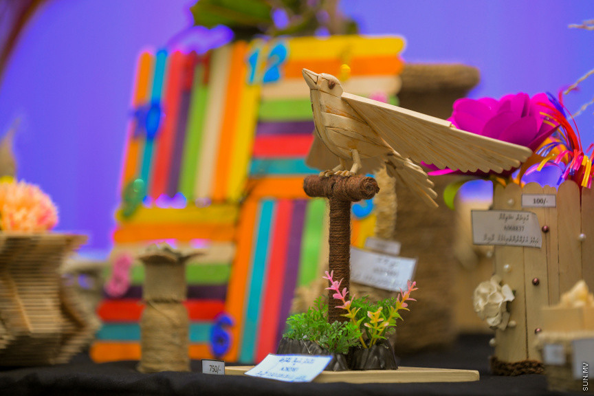 ނުކުޅެދުންތެރިކަން ހުންނަ މީހުންނާއި ކުދިންގެ ކިބައިގައިވާ ހުނަރު ކުރިއެރުވުމަށް ޖެންޑަރ މިނިސްޓްރީން އިންތިޒާމް ކޮށްގެން ކުރިއަށް ގެންދާ "ރިވެލި މައުރަޒް" ގެ ތެރެއިން -- ސަން ފޮޓޯ/ މުހައްމަދު ހައްޔާން