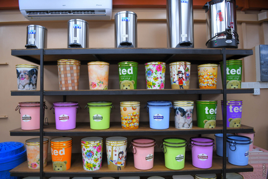 ރެޑް ސްޓާގެ އާ ފިހާރަ ހުޅުވުން -- ސަން ފޮޓޯ/ މުހައްމަދު ހައްޔާްން