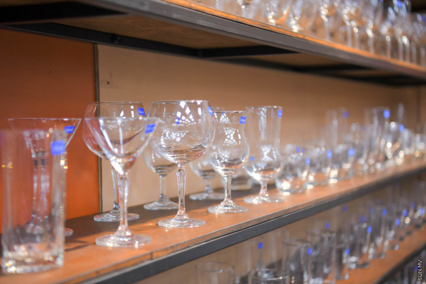 ރެޑް ސްޓާގެ އާ ފިހާރަ ހުޅުވުން -- ސަން ފޮޓޯ/ މުހައްމަދު ހައްޔާްން