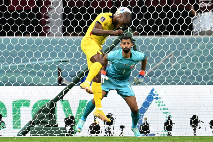 ގަތަރު ފީފާ ވޯލްޑުކަޕް 2022 - އިކުއަޑޯ އަދި ގަތަރު ބައްދަލުކުރި މެޗު - ވެލެންސިއާގެ ދެވަނަ ލަނޑު ކާމިޔާބުކުރަނީ  -- ފޮޓޯ/ ގެޓީ އިމޭޖަސް