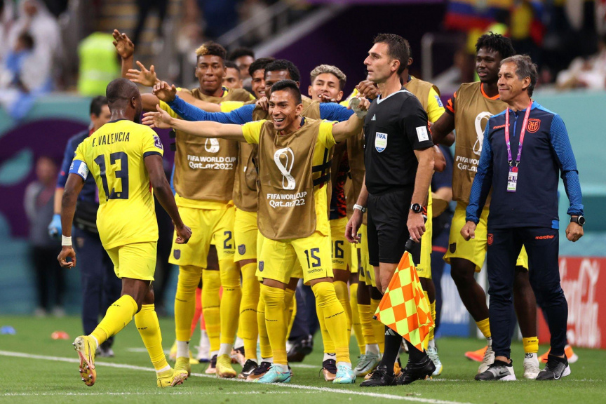 ގަތަރު ފީފާ ވޯލްޑުކަޕް 2022 - އިކުއަޑޯ އަދި ގަތަރު ބައްދަލުކުރި މެޗު - ވެލެންސިއާގެ ދެވަނަ ލަނޑަށްފަހު އުފާ ފާޅުކުރަނީ  -- ފޮޓޯ/ ގެޓީ އިމޭޖަސް