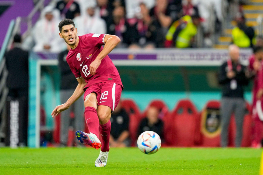 ގަތަރު ފީފާ ވޯލްޑުކަޕް 2022 - އިކުއަޑޯ އަދި ގަތަރު ބައްދަލުކުރި މެޗުގެ ތެރެއިން ގަތަރުގެ ސަޕޯޓަރެއް -- ފޮޓޯ/ ގެޓީ އިމޭޖަސް