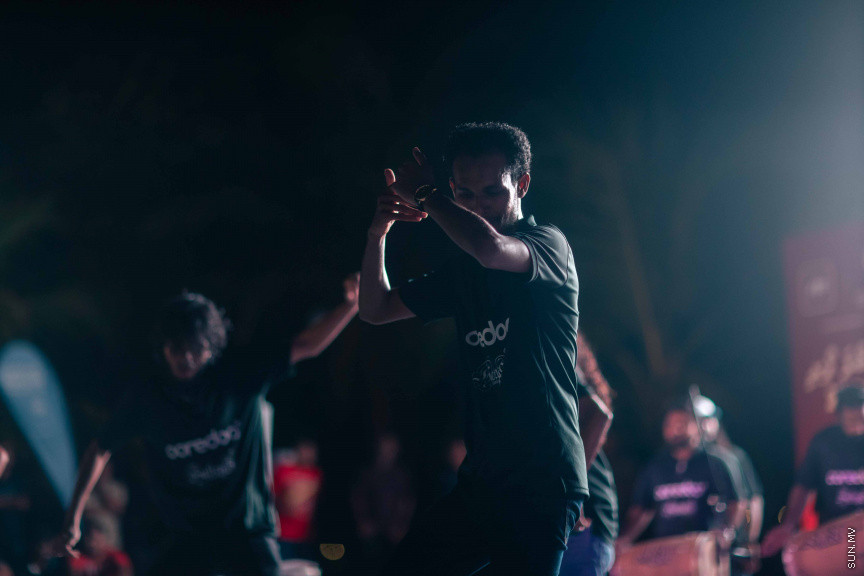 މާލޭގެ އެކި ސަރަހައްދުތަކުގައި ފޯރިއާއެކު ވޯލްޑްކަޕް މެޗުތައް ބަލަނީ --- ސަންފޮޓޯ/ ނާއިލް ހުސަައިން