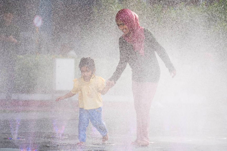 ބޮޑުއީދު 2025 ފާހަގަކުރުމަށް މާލޭގައި ކުރިއަށްދިޔަ ބައެއް ހަރަކާތްތަކުގެ ތެރެއިން -- ސަން ފޮޓޯ/ މޫސާ ނަދީމް