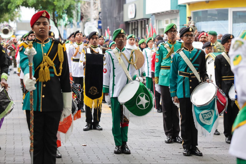 26 ޖުލައި 2025: ރާއްޖޭގެ މިނިވަން ކަމަށް 60 އަހަރު ފުރުން ފާހަގަ ކުރުމަށް މިއަދު ބޭއްވި ހެވިކަމުގެ ކުޅިވަރުގެ ތެރެއިން-- ސަން ފޮޓޯ: މުޙައްމަދު މާނިއު
