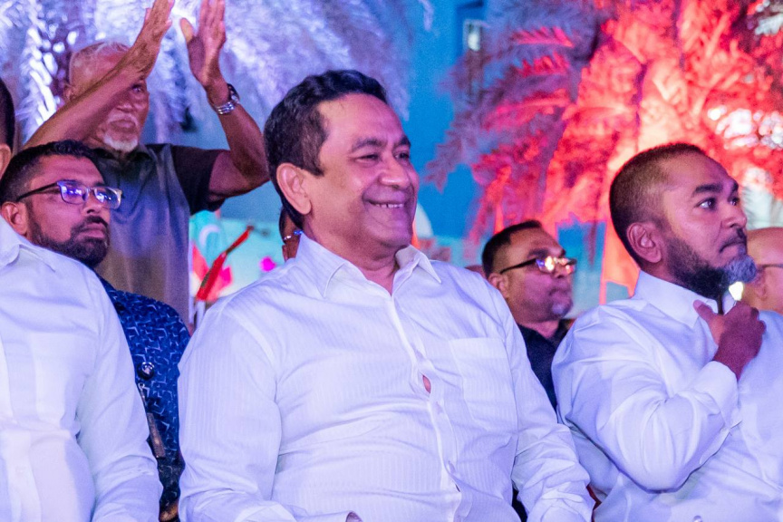 21 އޯގަސްޓު 2025: ކުރީގެ ރައީސް އަބްދުﷲ ޔާމީން އިސްވެ އުފެއްދެވި ޕީއެންއެފުން ބޭއްވި "ވޭކްއަޕް" ޖަލްސާގެ ތެރެއިން  -- ސަން ފޮޓޯ: މޫސާ ނަދީމް