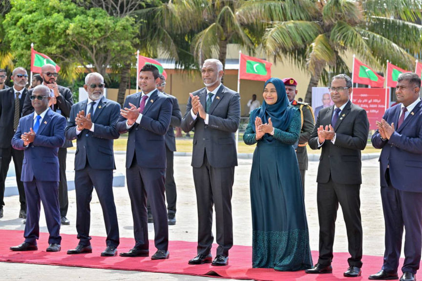 ގައުމީ ދުވަސް 2025 ފާހަގަކުރުމުގެ ހަރަކާތްތަކަށް ރައީސް އުތީމަށް ވަޑައިގަތުން -- ފޮޓޯ/ ރައީސް އޮފީސް