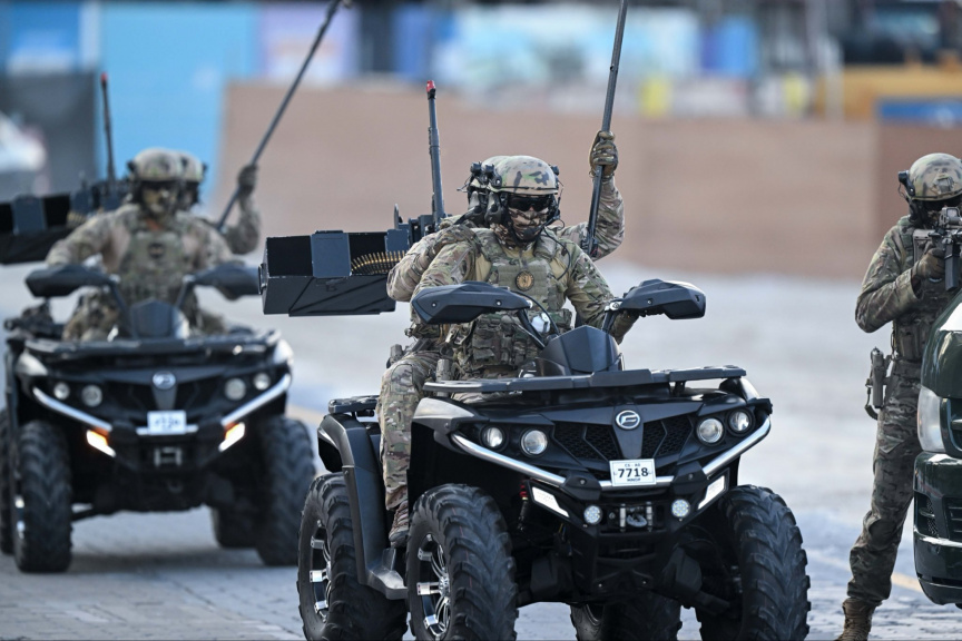 ސިފައިންގެ އުޅަނދުތައް ދައްކައިލުން -- ފޮޓޯ/ މަޖިލިސް